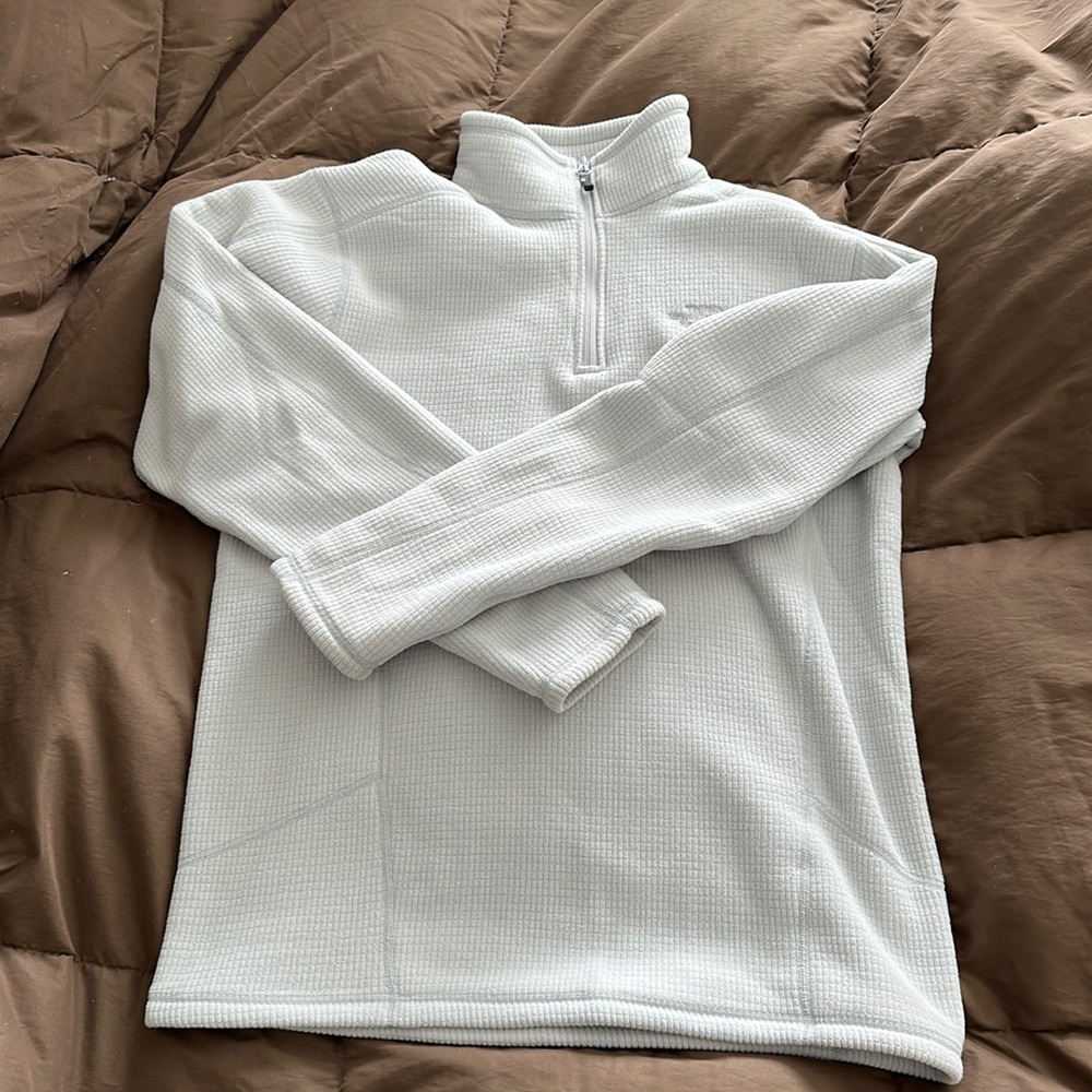 Men’s North Face pull over